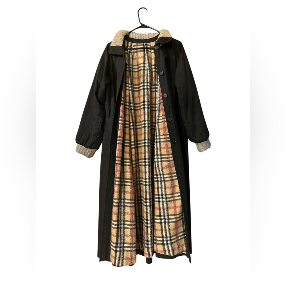VINTAGE black and plaid trench coat, large